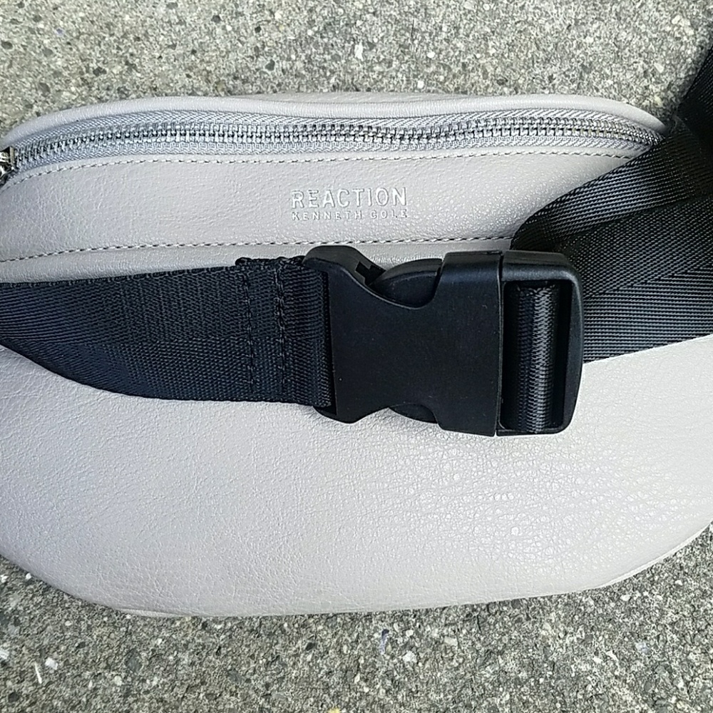 Fanny pack - Picture 3 of 3